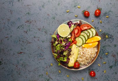 Salata ve Bulgurun Birleşimi